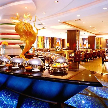 أورومتشي Royal International Hotel المظهر الخارجي الصورة